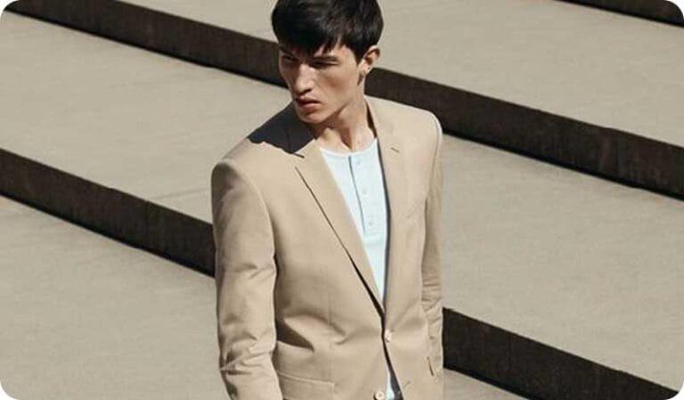 Fotografía de campaña publicitaria de moda con modelo en locación