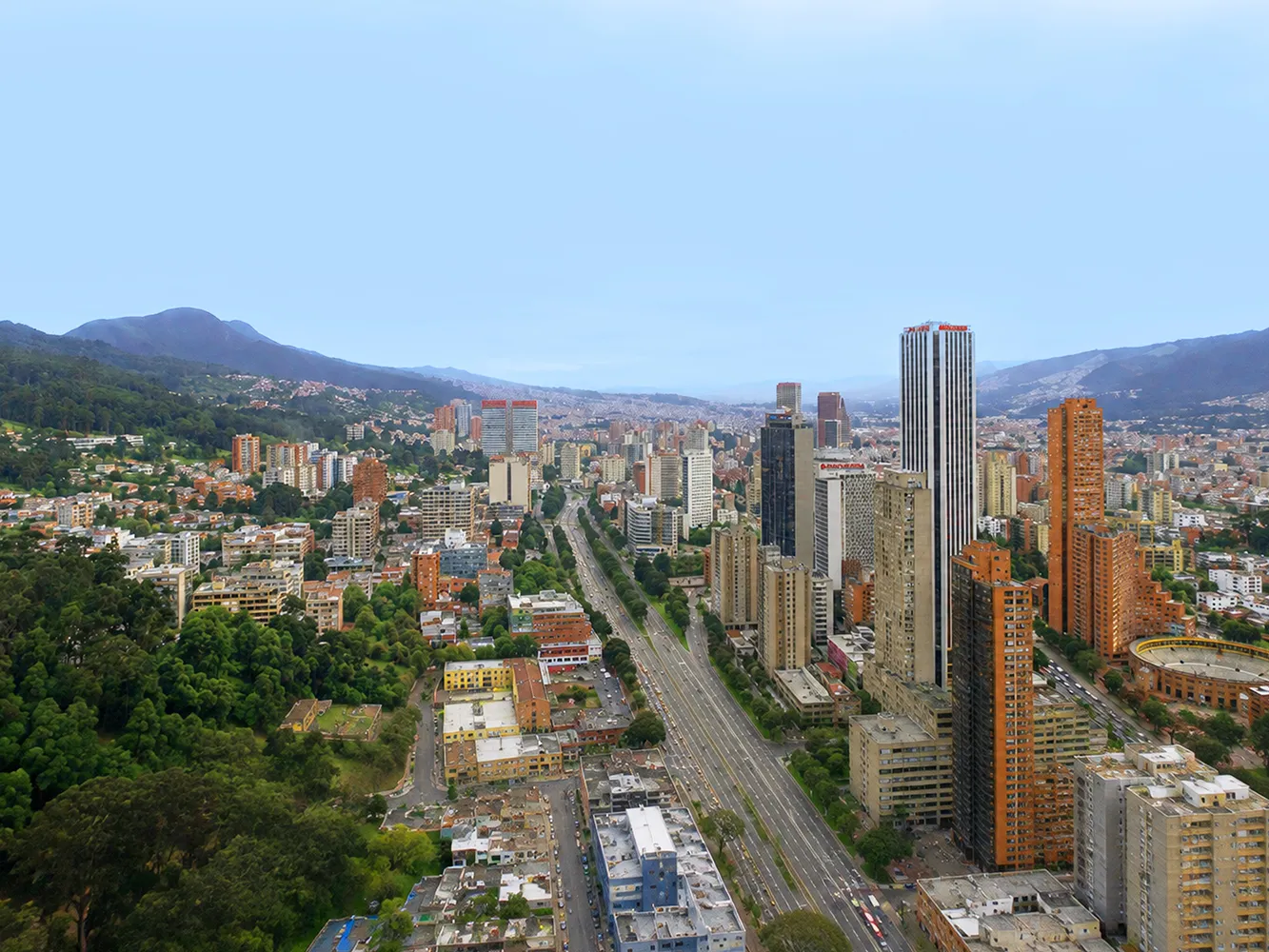 Fotografía aérea con dron de Bogotá editada con color, contraste e iluminación profesional